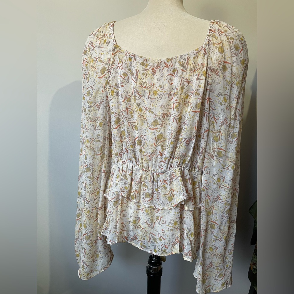 SOLD Free People Uptown Bell Sleeve Blouse Sheer Floral - Picture 10 of 12